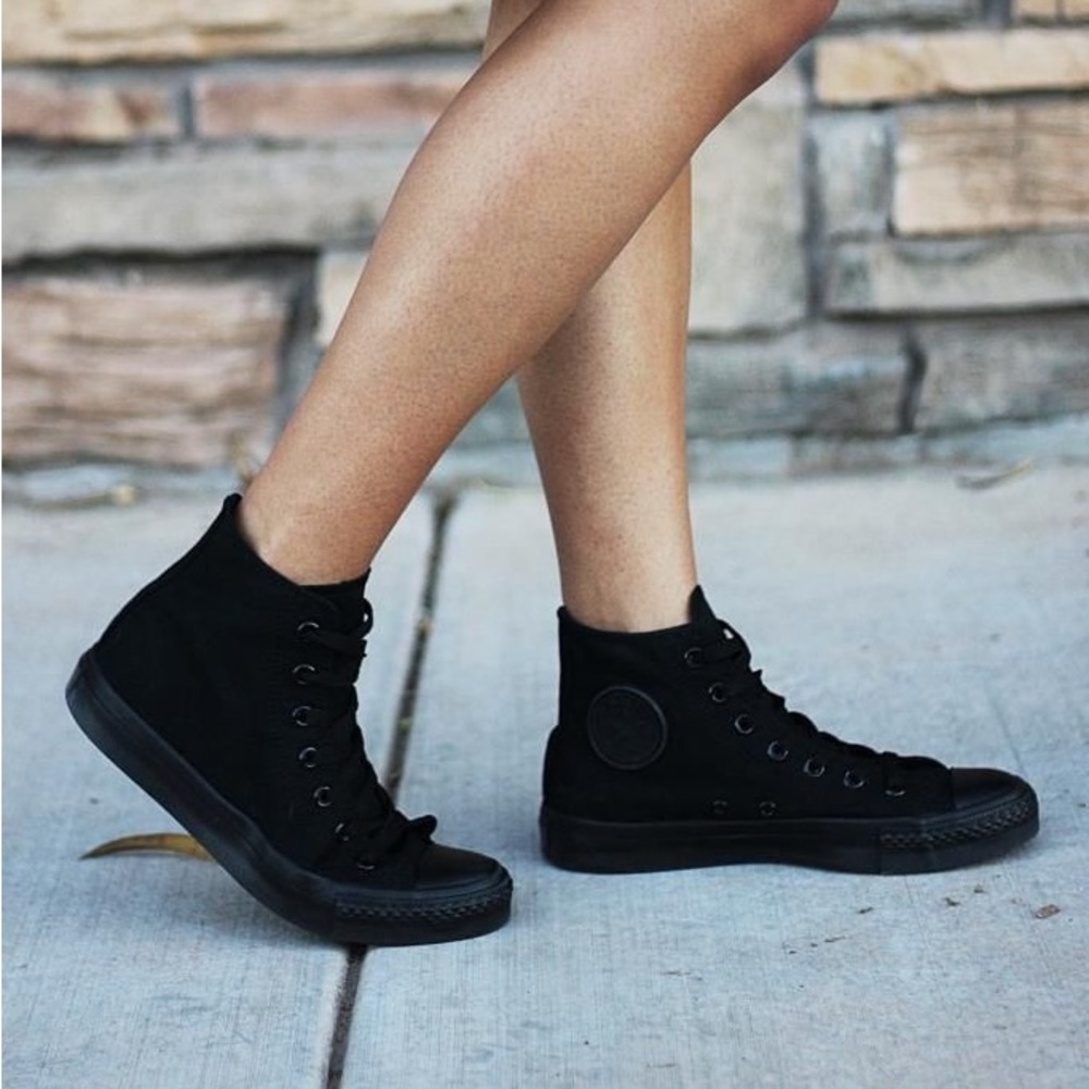 Brand New in Box Converse Chuck Taylor All Star Hugh Tops in All black
